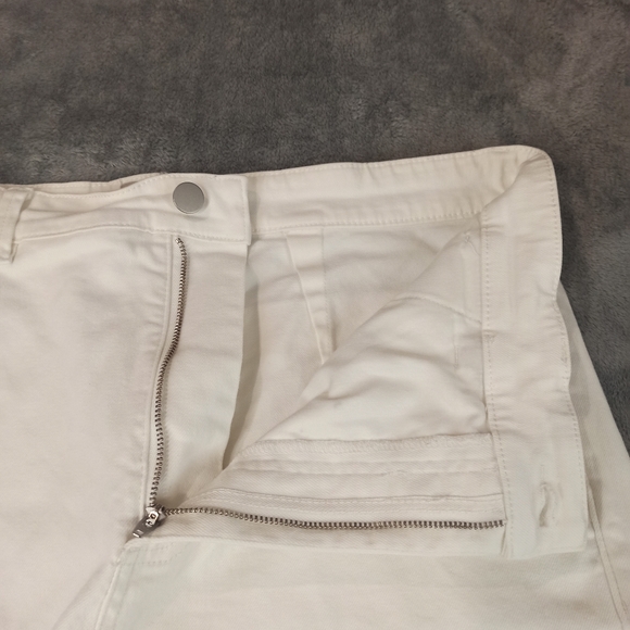 Everlane Moms Premium Button Fly Denim Jean Shorts Cut Off Wome Size 14 - Picture 4 of 16